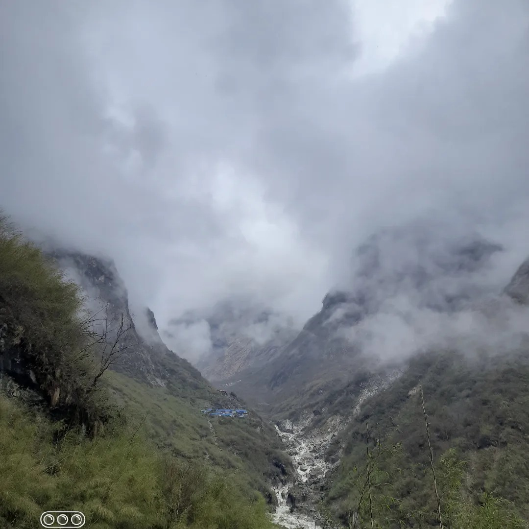 sinuwa-to-deurali